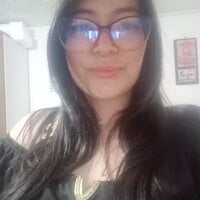 Romaa20's webcam live show