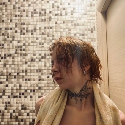 InessaBrown Female Lovense Adult Live Webcam