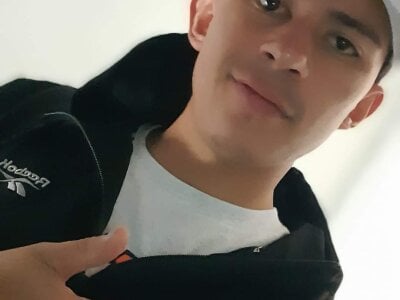 danhcolins from stripchat