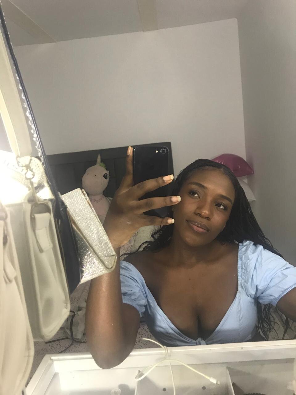 Maya_Delacroix