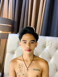 UncensoredCock webcam thumbnail