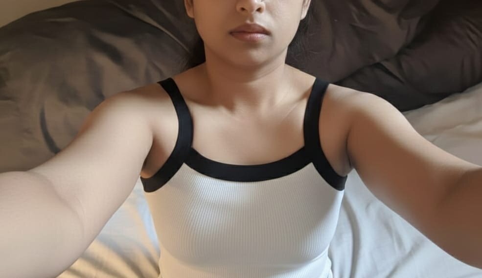 HotPakhi72