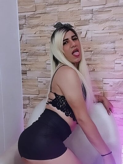 Katira_25 - Stripchat Trans 