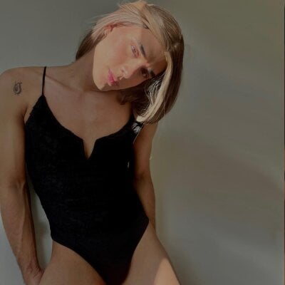 _sofia_wood_