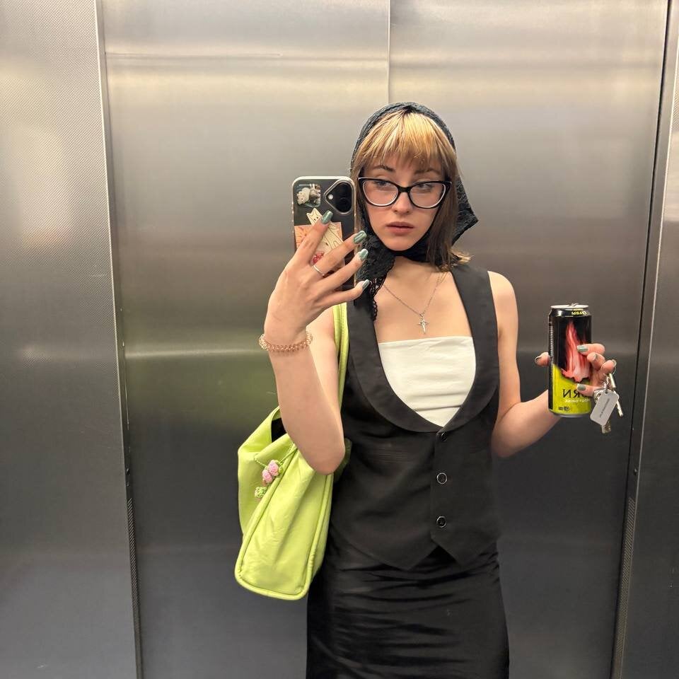 OnlyApril profile