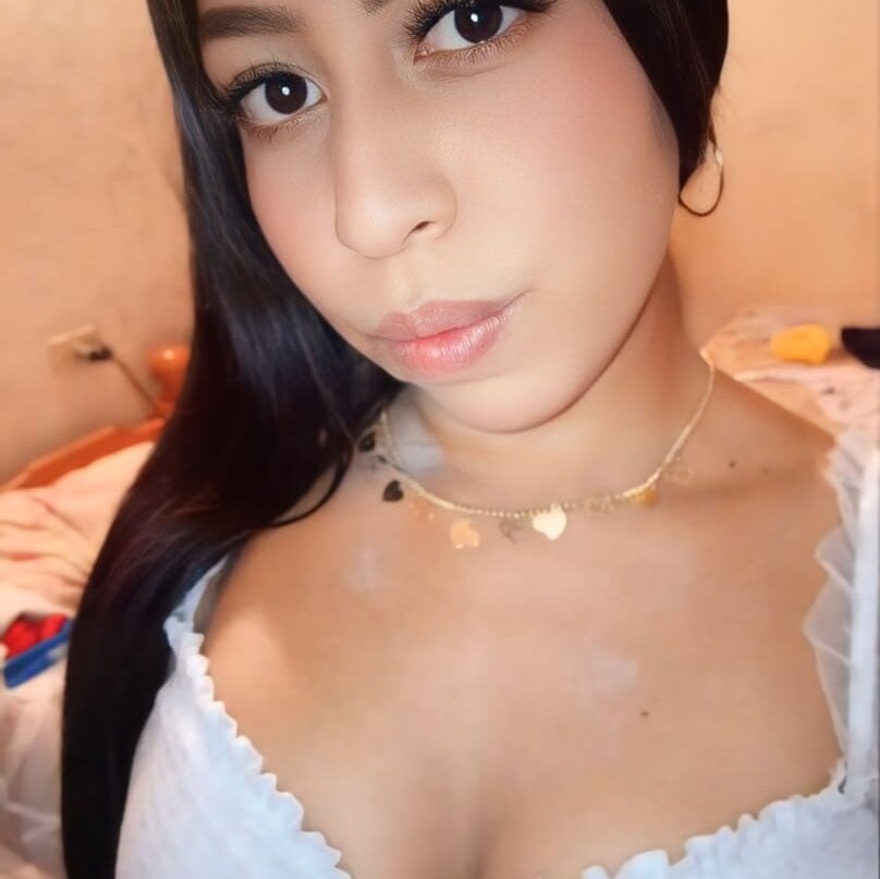 roxy_hottie23 profile