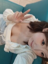 momo-5952