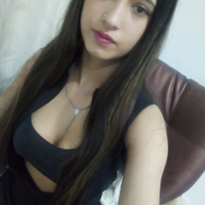 ZAFIRA_MOON private show