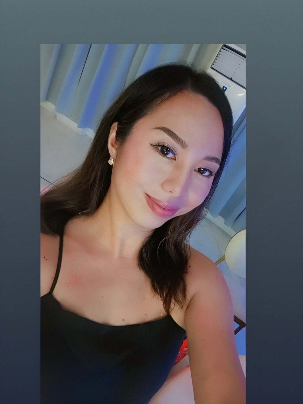 Офлайн-чат XXX HotcutieJulia