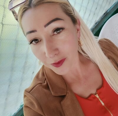 Chrystal_Sl85 - Stripchat Glamour Lovense Blowjob Couple 