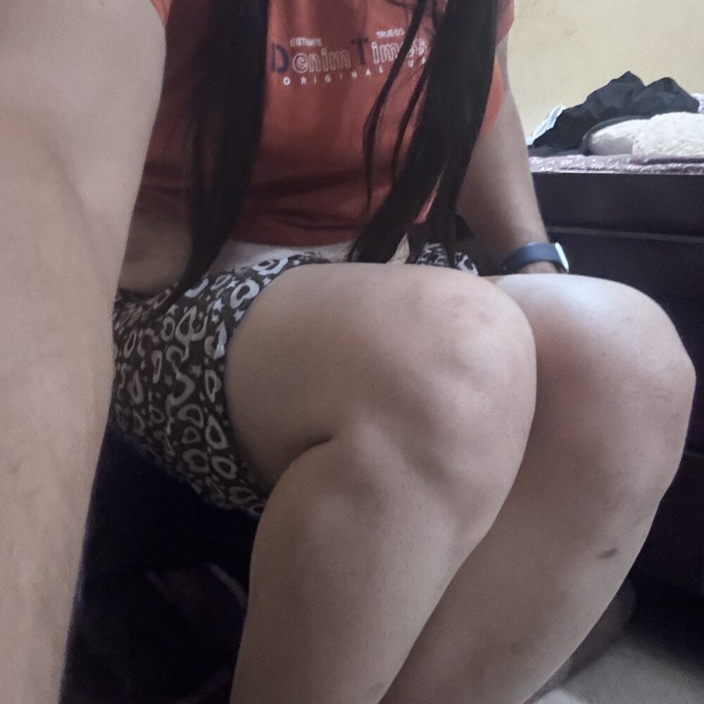 shemale_sunakshi from stripchat