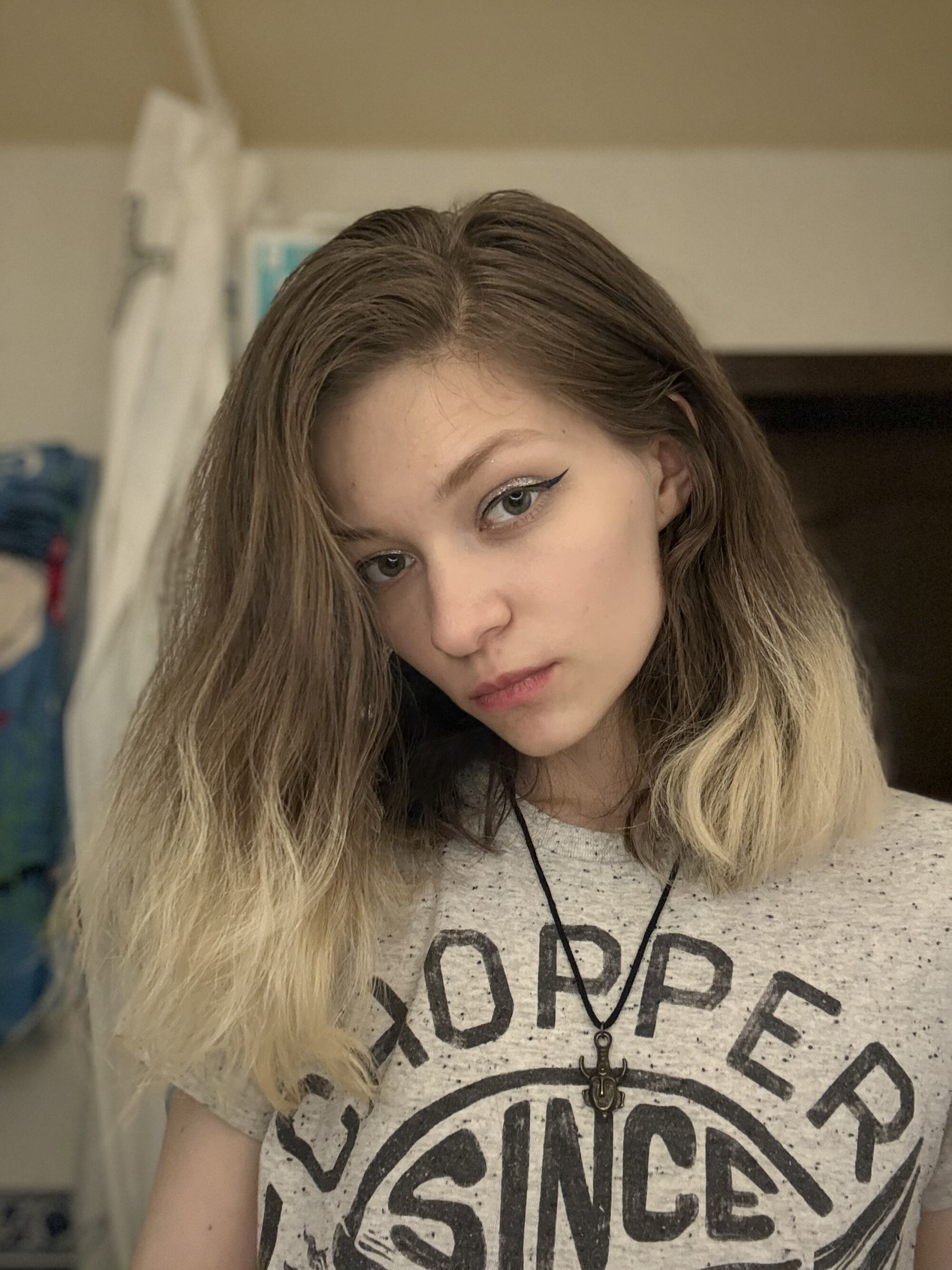 Ellyy_ly