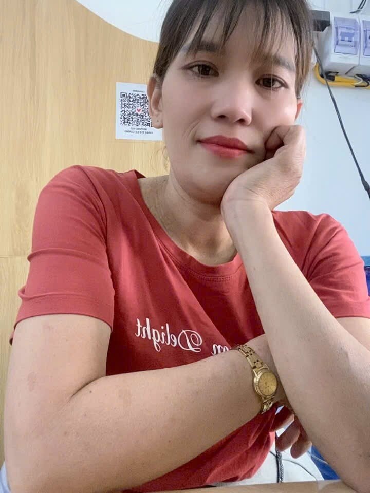 elivecams.com hini68 livesex profile in huercal-de-almeria cams