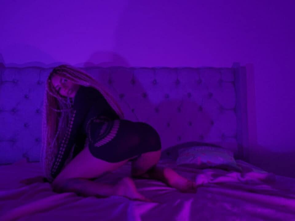 kitty__cum699's chat room