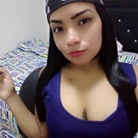 anabella_sexy21's Offline Chat Room