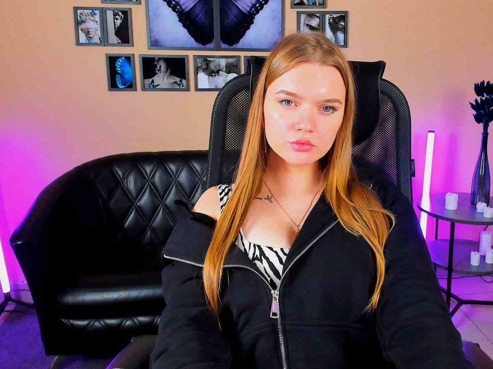 lisamitchell from stripchat