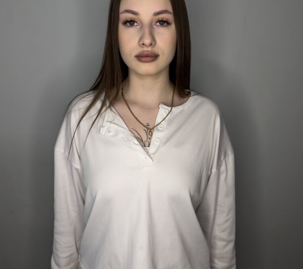 stripchat zanabanville webcam profile pic via badgirlwebcam.com