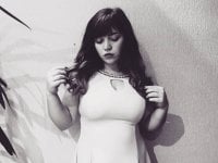 HaileyMilady's Offline Chat Room