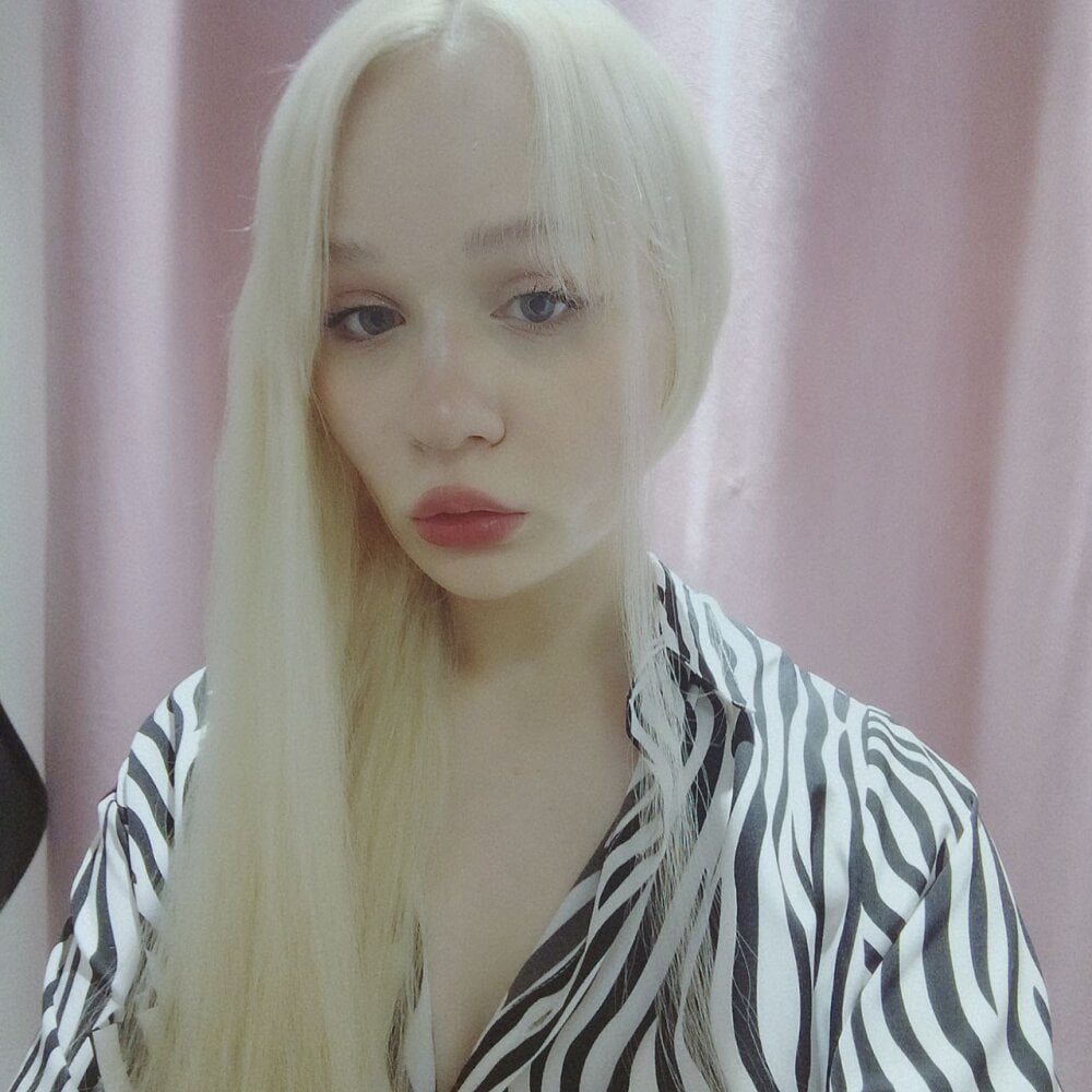 lilycash profile
