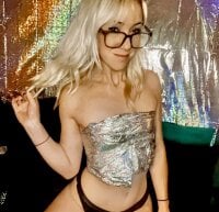 charleesweets' Offline Chat Room