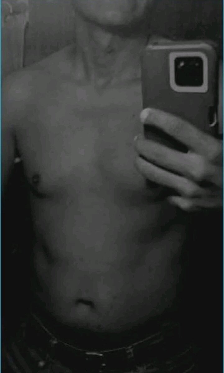 Juniorharo1982's Offline XXX Chat