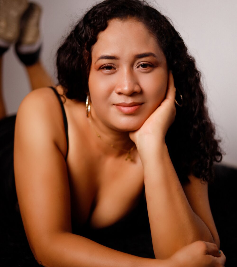 Esther_Sequera_ profile