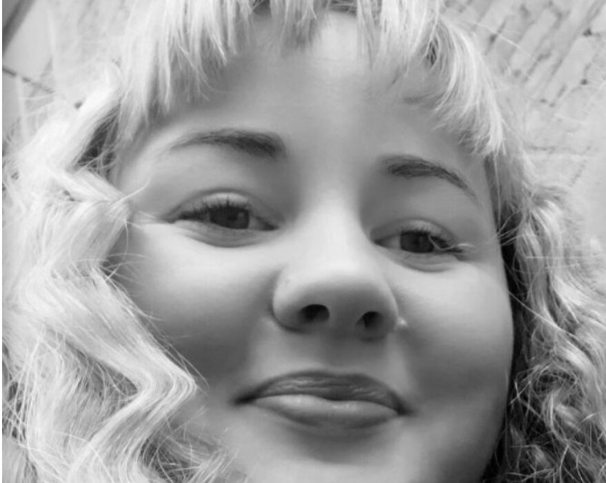 Live sex webcam photo for engela__lave_ #290561393