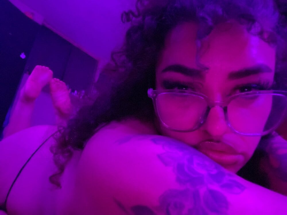 mega-camsex.net scarlettsamithh livesex profile in straight cams