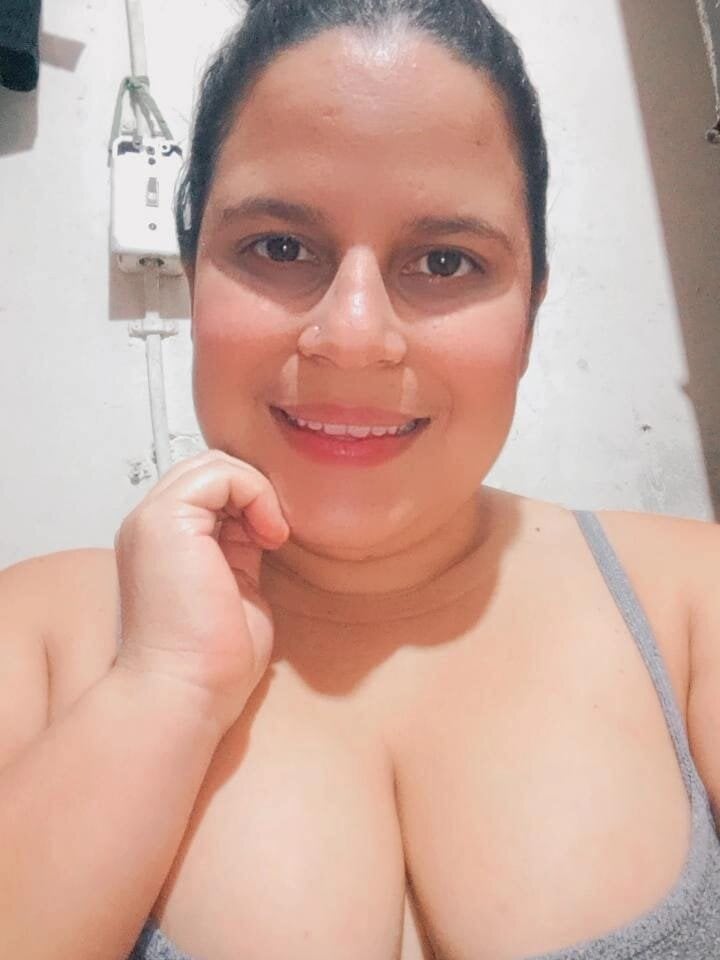 stripchat elissa_goddess71 webcam profile pic via sexlivecamsites.com