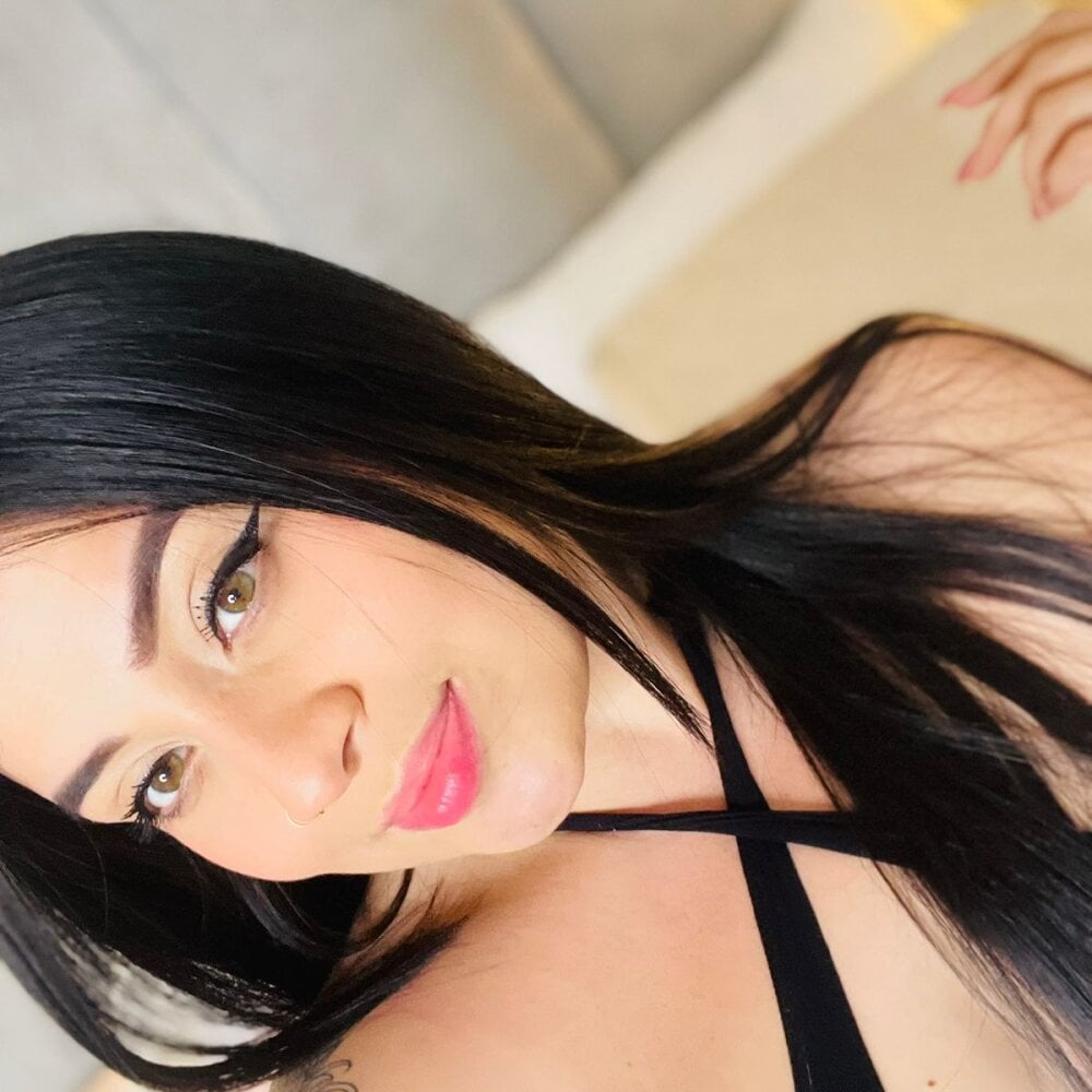 stripchat annybentlei webcam profile pic via sexcam3d.net