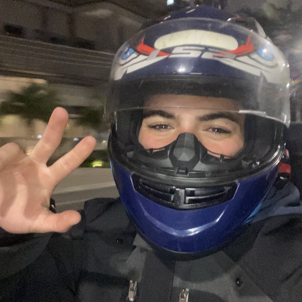 Martins2444: офлайн-секс-чат