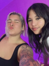 Dirtyteens18--'s webcam live show