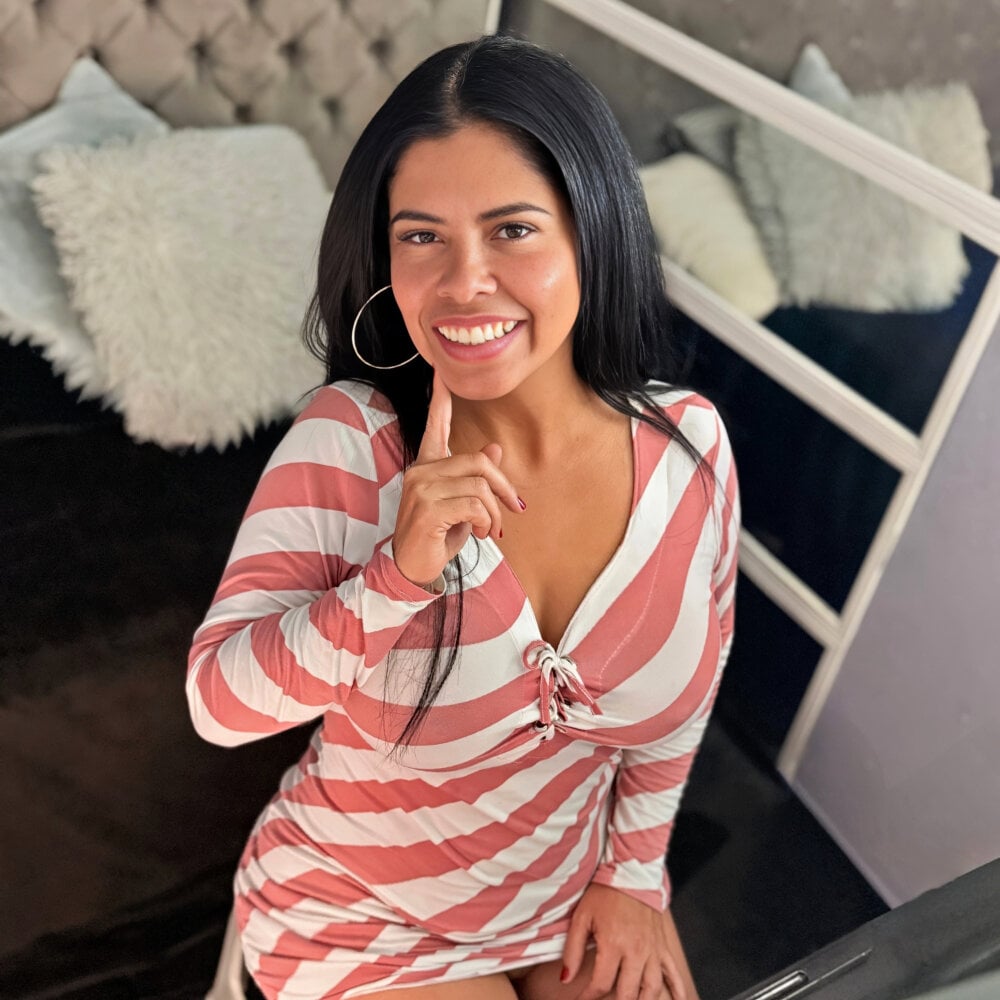 cam-performer.com sofialustera livesex profile in caucasian cams
