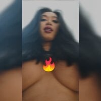Nastyhotbabes' Offline Chat Room