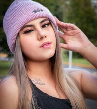 MeganCrow's webcam live show