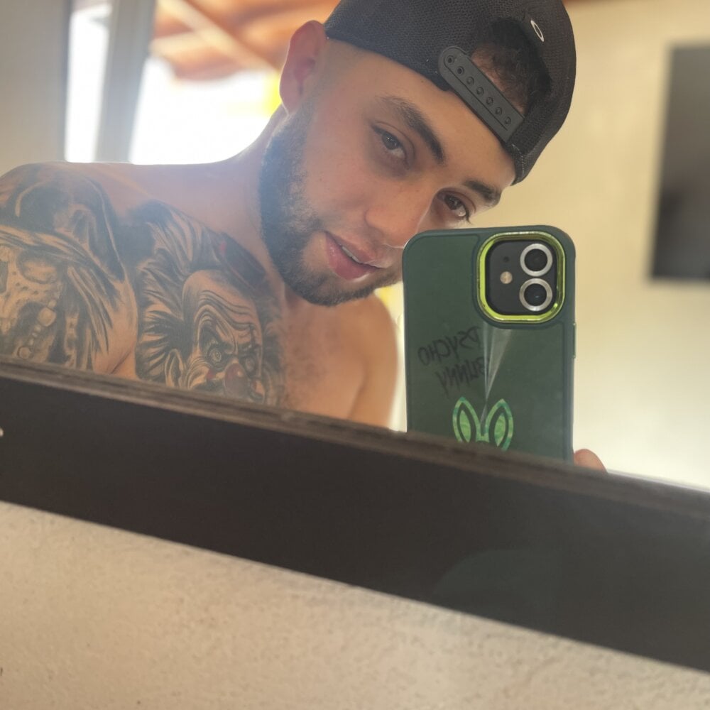 mono_00_ from stripchat