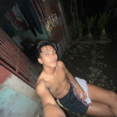Chris_hot_asian_loverboy