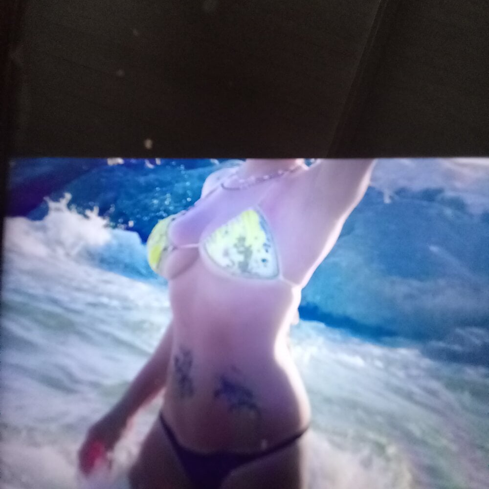 Live sex webcam photo for Malena066 #289958915