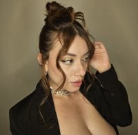 valery_mora's webcam live show