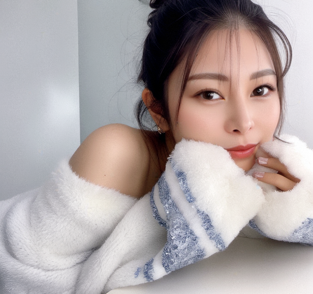 Sakura_39 Chat XXX Ngoại tuyến