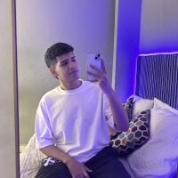 Santiago_Foxx's webcam live show