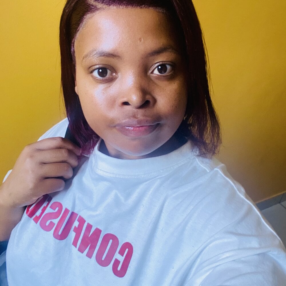 watchgirlcam.com camilaxxx20 livesex profile in habibis-mansion cams