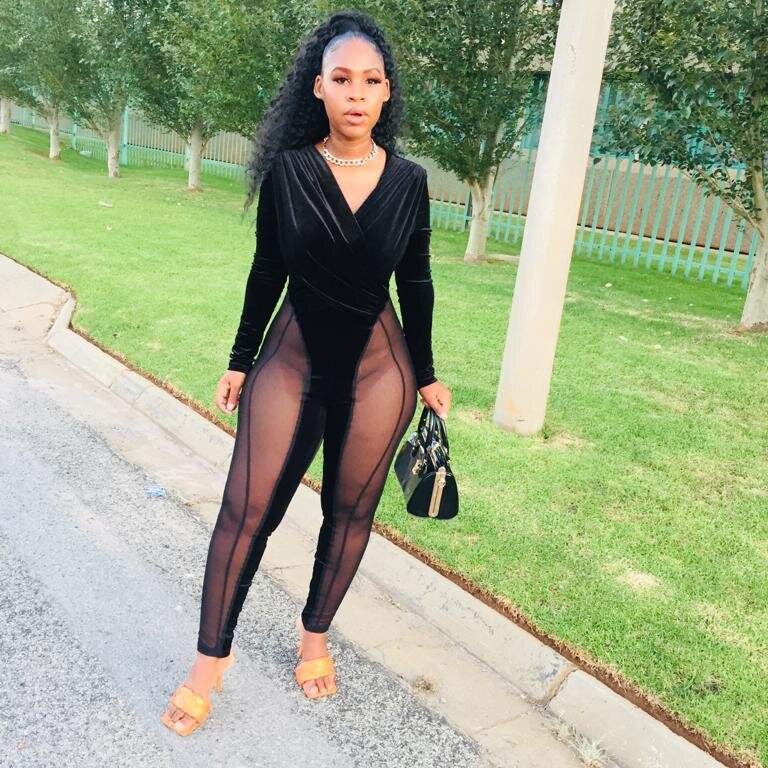 Watch  Bootyliciousbabexx live on cam at StripChat