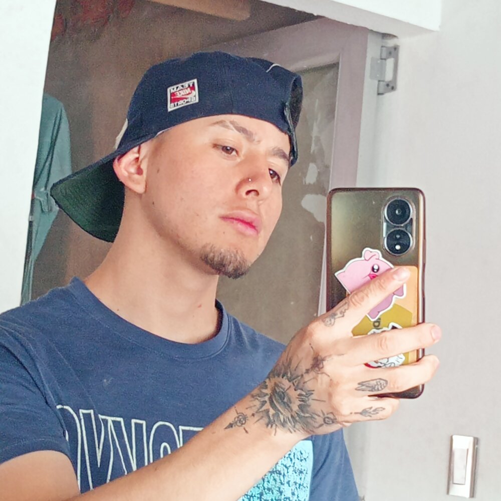 yoiner23233 from stripchat