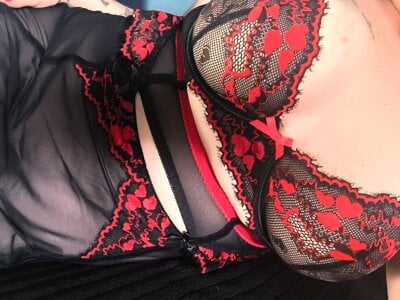 GreyXSavannah - curvy white