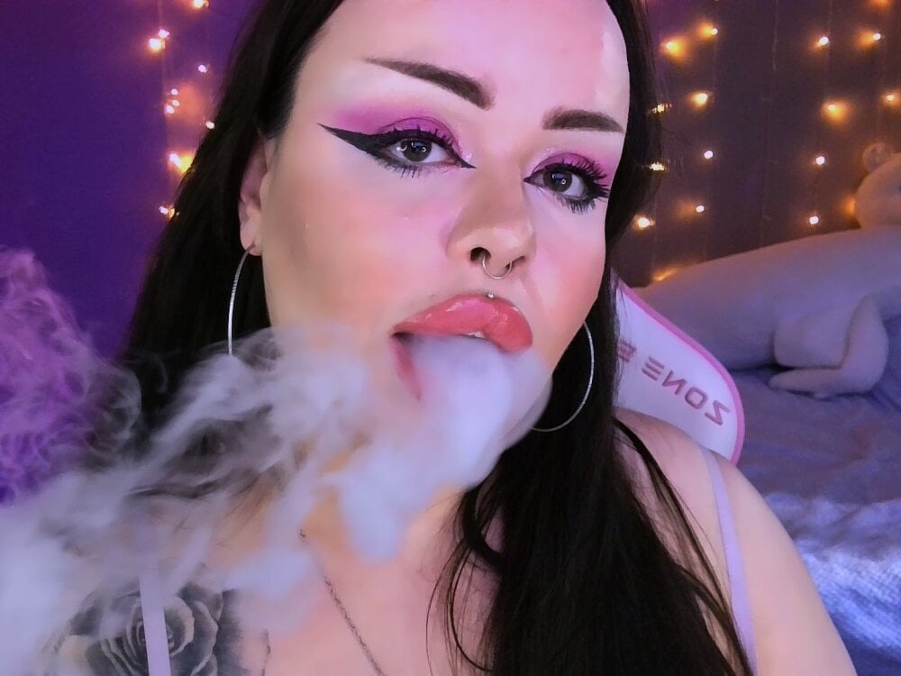MaddisonMad's Offline XXX Chat