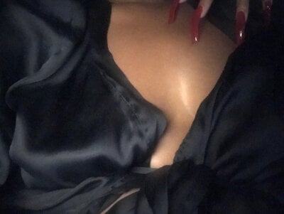 HoneyDripHer - middle priced privates ebony