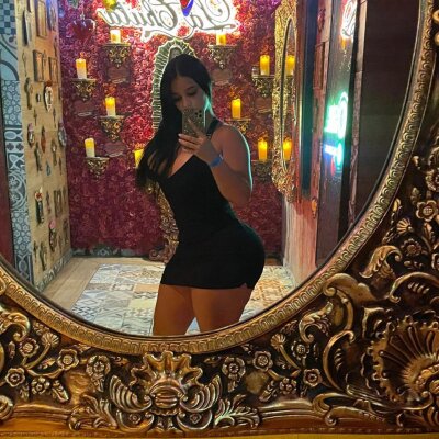 Samantha_Mont Live Cam on StripChat