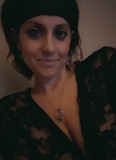 JasmineRose87 live on StripChat