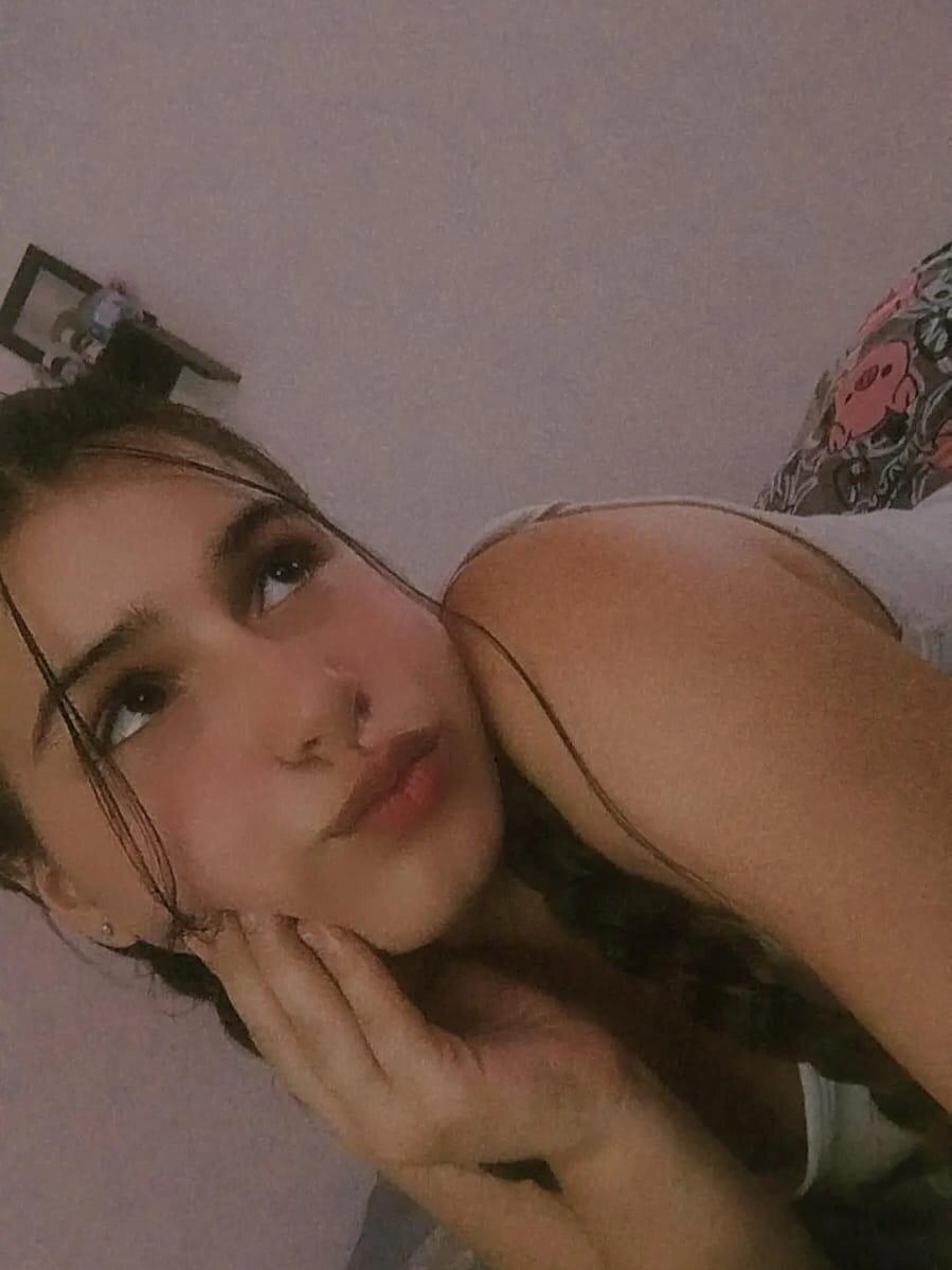 MelissaHot77
